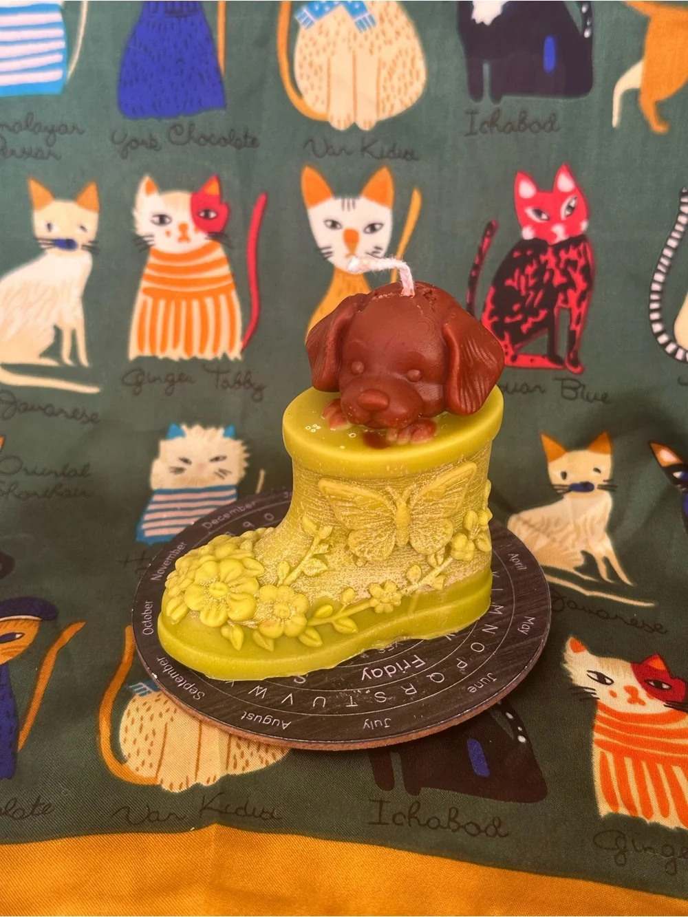 Puppy in the Garden Boot Candle
